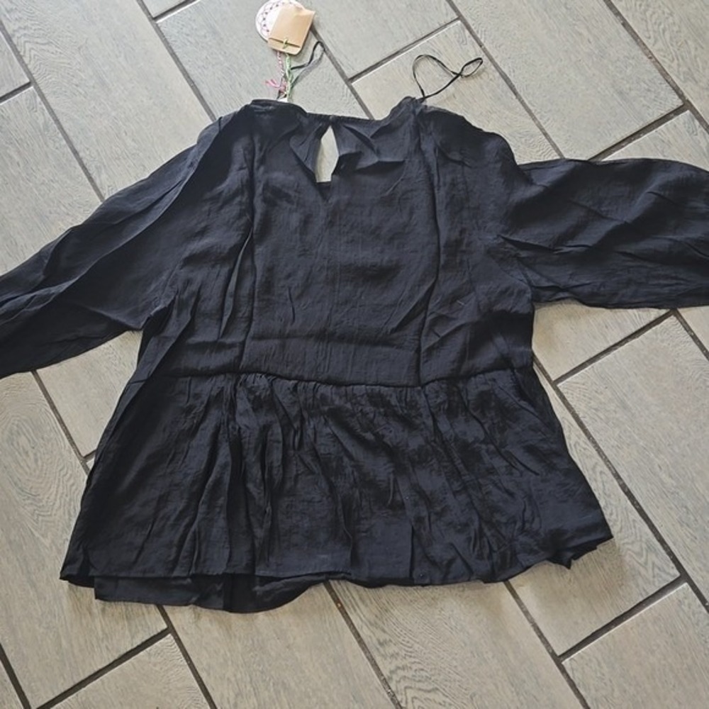 Umgee Womens Black Floral Embroidered Babydoll Blouse Top K5152 Size Large NWT - Picture 9 of 9